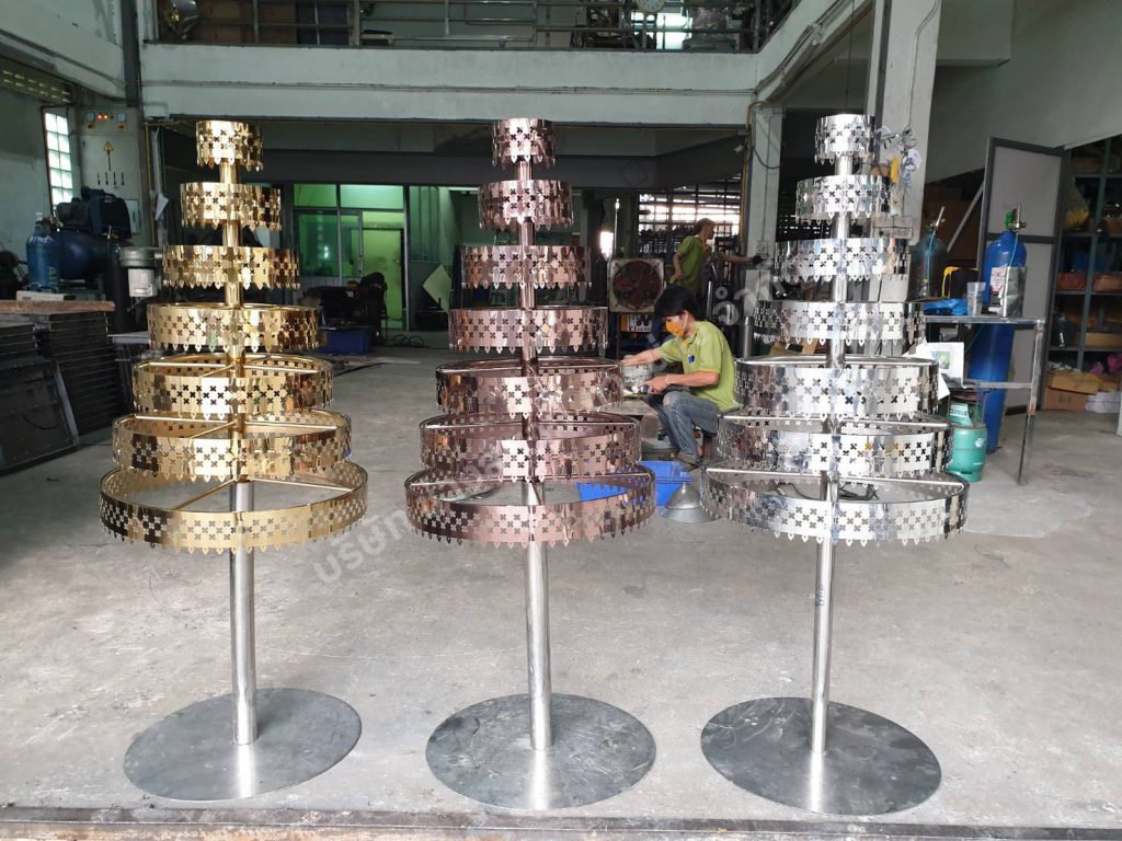 ฉัตรตั้งพื้น