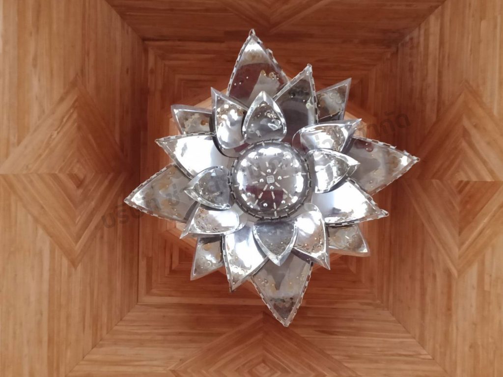 ดอกบัวติดเพดาน3